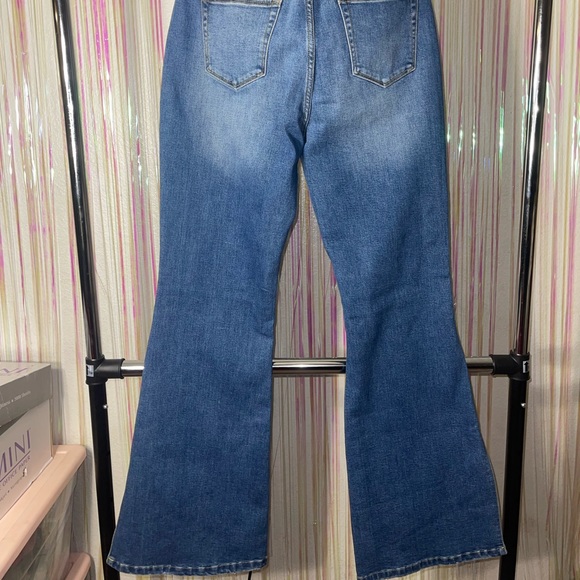 Miss Lola flare Jeans - Picture 7 of 9